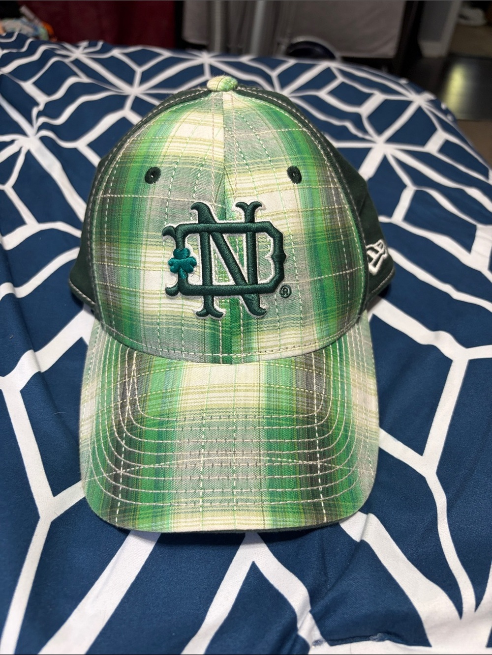 New Era Notre Dame Fighting Irish Plaid Hat Small/Medium College Football
